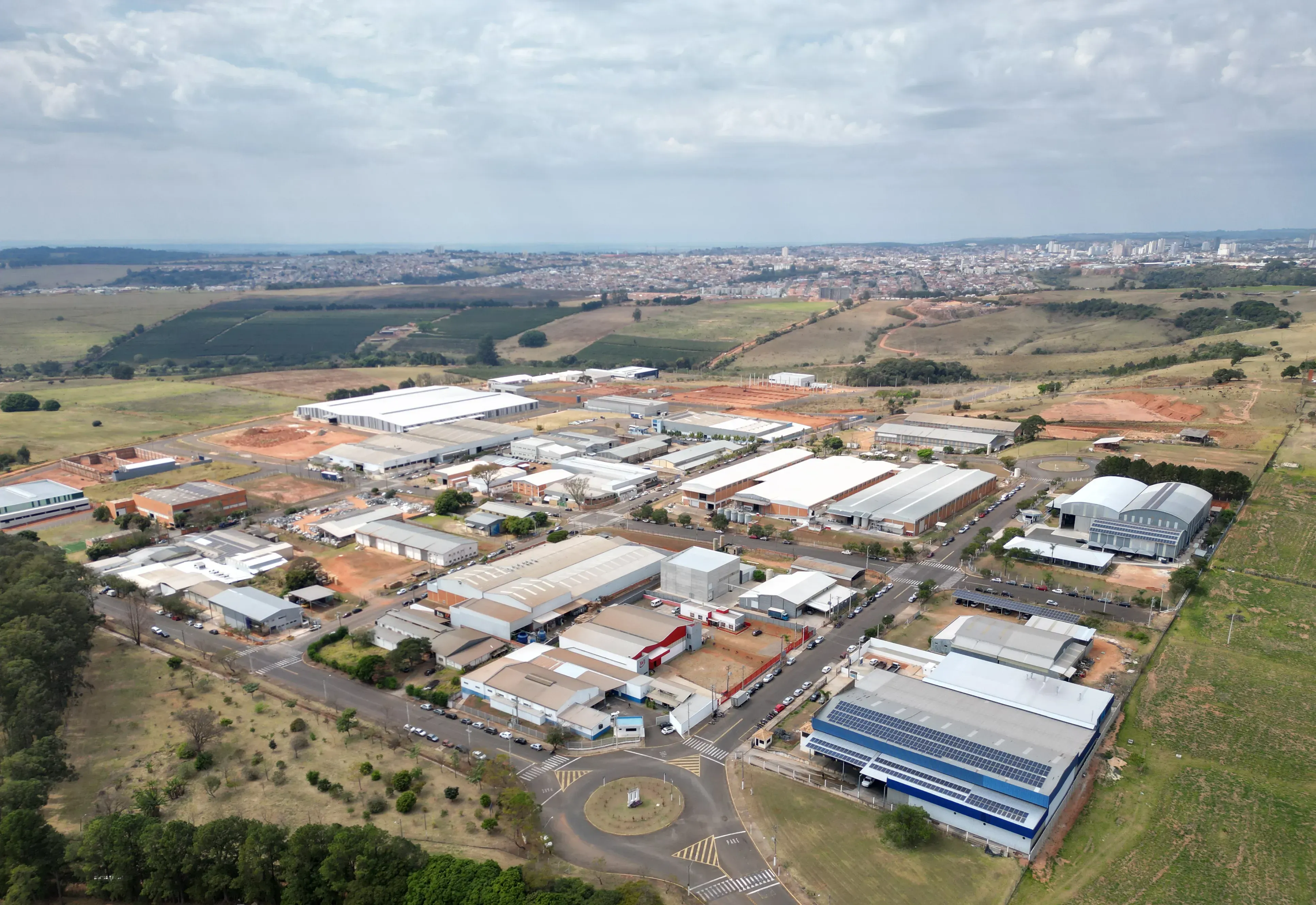 Dia da Indústria: Botucatu celebra data com orgulho e crescimento do setor