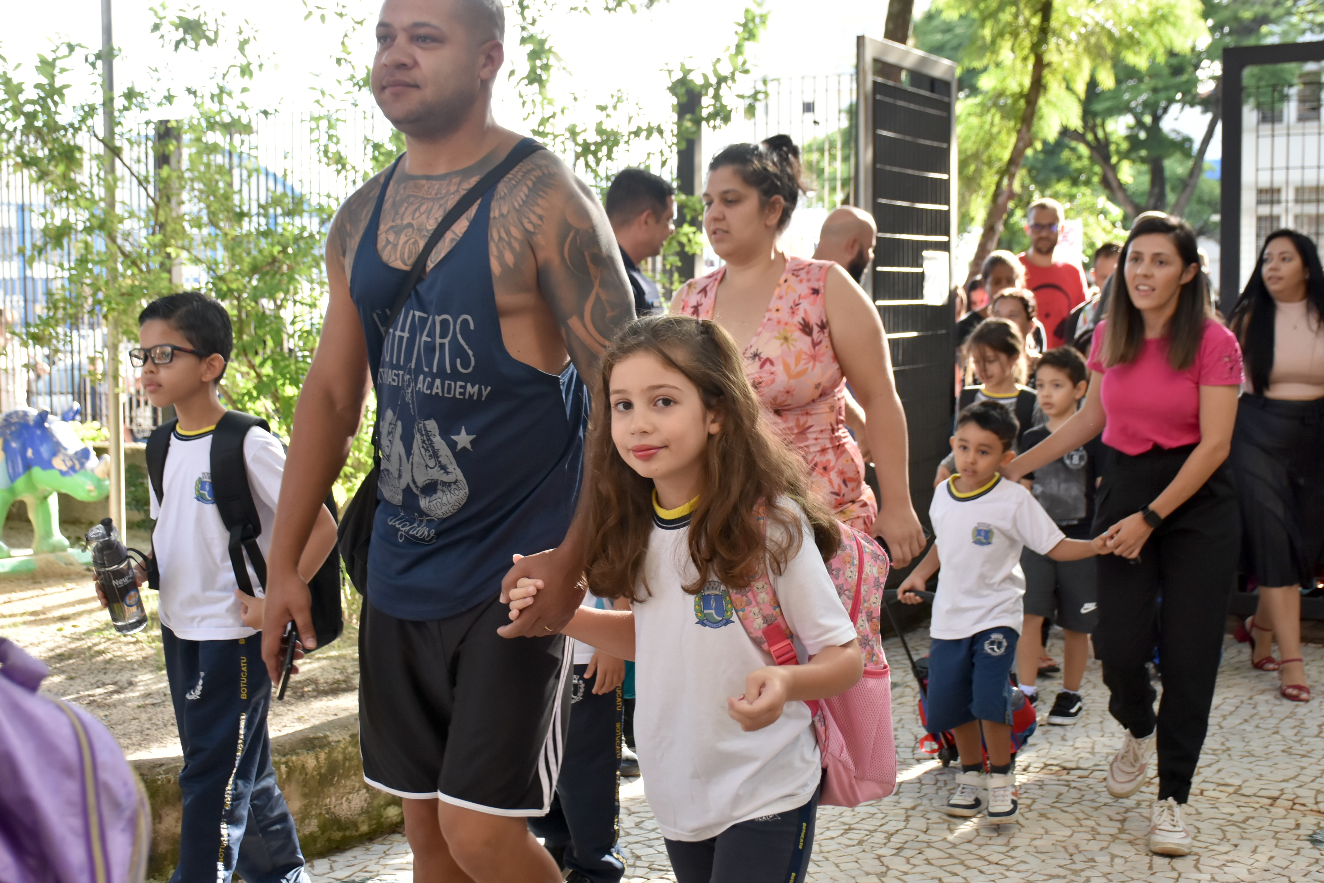 Volta às aulas 2025: ano letivo começa no dia 5 de fevereiro